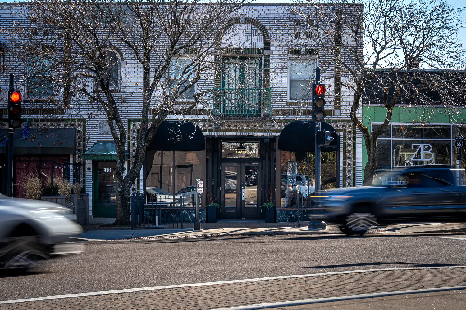Exterior view of Robin restaurant in Maplewood, Missouri, located on Manchester Road and named to the New York Times 2025 list of America’s Best Restaurants